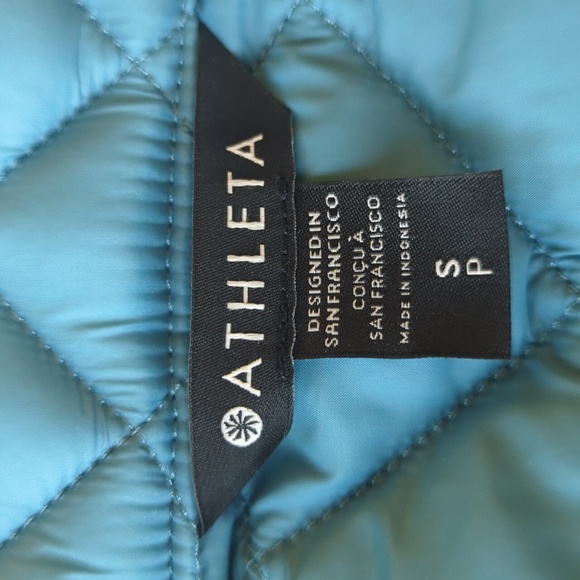 Athleta Whisper Featherless Vest - Skylark Blue S - Picture 6 of 9